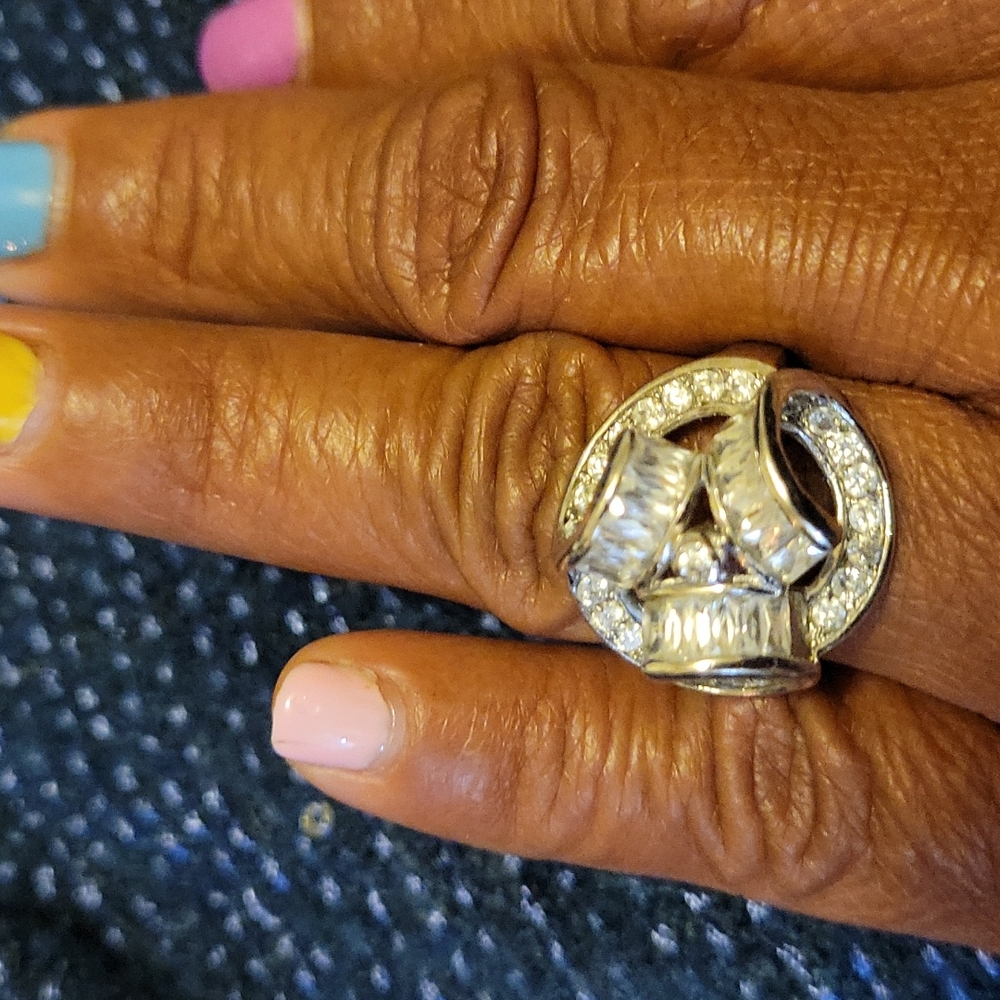 Cocktail ring